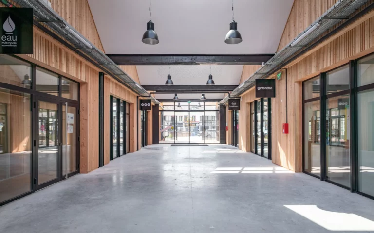 lA POUDRERIE ROYALE az architectes 005 768x480